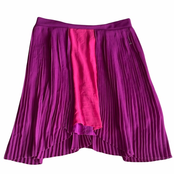 LF Millau Magenta Fuchsia Chiffon Asymmetrical Color-Block Pleated Skirt - Picture 5 of 7